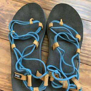 Teva voya infinity sandals